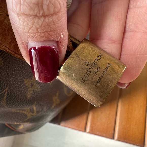 Vintage Louis Vuitton Monogram Canvas Handbag - Picture 4 of 5